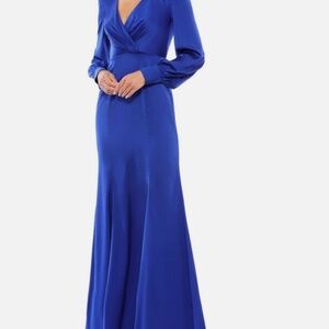 MAC Duggal Size: 14 SATIN RUCHED BISHOP SLEEVE GOWN MSRP 398.00